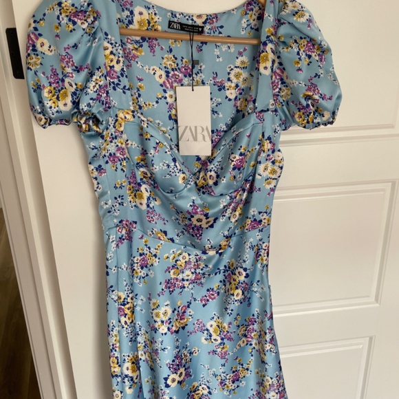 Zara floral printed dress with satin effect - Picture 4 of 7
